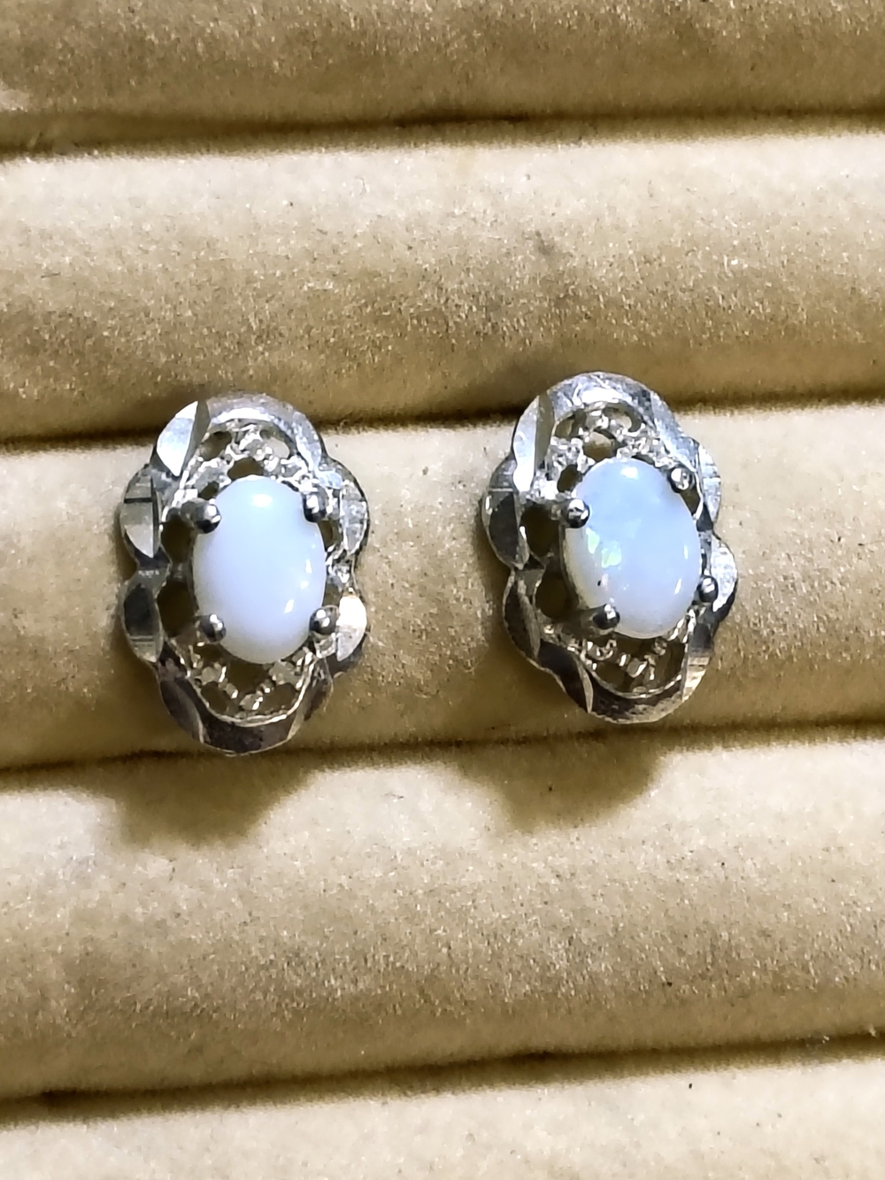 Vntg. Sterling Silver & Natural Australian White Opal Oval Stud Earrings Signed